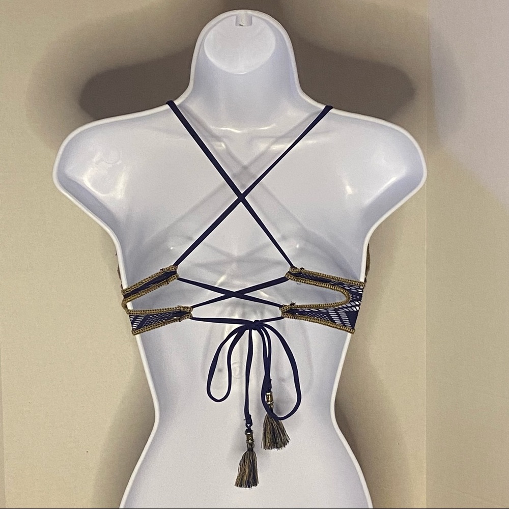 NWOT BECCA Wanderlust Crochet Bralette Bikini Top - Picture 9 of 11